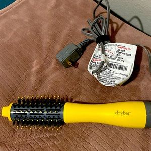 The Half Shot Small Round Blow-Dryer Brush